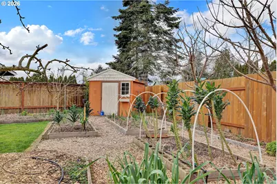 4452 Jessica Dr, Springfield, OR 97478 - Photo 38