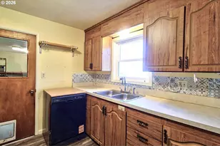 736 E Dalke St, Monmouth, OR 97361 - Photo 14