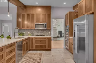 7825 SW Hall Blvd, Beaverton, OR 97008 - Photo 10