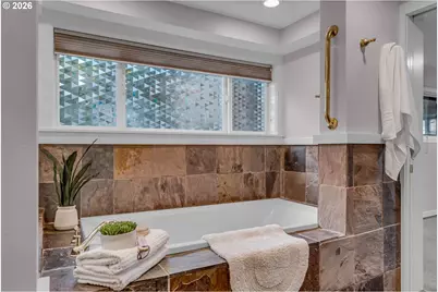 7825 SW Hall Blvd, Beaverton, OR 97008 - Photo 24