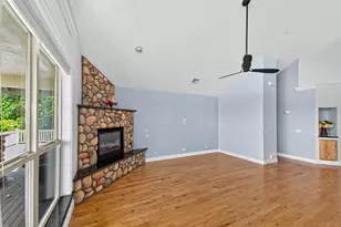 733 Queens Ave, Creswell, OR 97426 - Photo 8