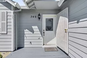 740 SE Lacey St, Sheridan, OR 97378 - Photo 4