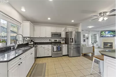 13444 SE Piper Dr, Happy Valley, OR 97086 - Photo 10