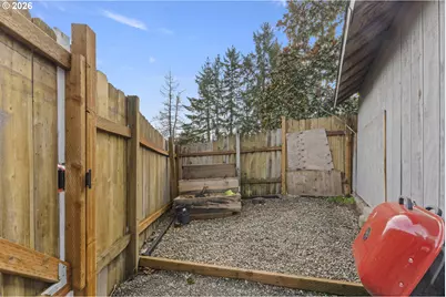 13444 SE Piper Dr, Happy Valley, OR 97086 - Photo 32