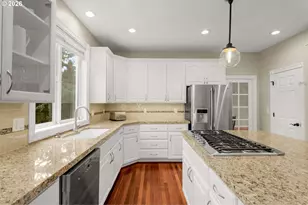 14240 NW Harbor Ln, Portland, OR 97229 - Photo 14