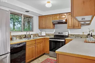 1204 N Elliott Rd, Newberg, OR 97132 - Photo 14