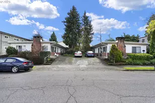 2536 NE Hoyt St, Portland, OR 97232 - Photo 2