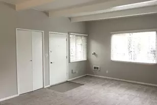 2536 NE Hoyt St, Portland, OR 97232 - Photo 12