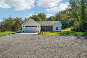 184 Trout Lakes Rd, Castle Rock, WA 98611 - Photo 2