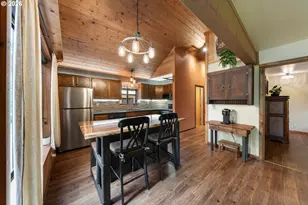 320 Rays Ln, Tenmile, OR 97481 - Photo 12