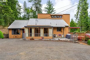 320 Rays Ln, Tenmile, OR 97481 - Photo 2