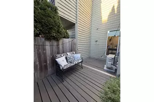 327 Country Club Rd, Eugene, OR 97401 - Photo 36
