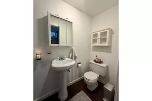 327 Country Club Rd, Eugene, OR 97401 - Photo 16