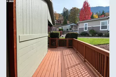 393 Knoll Terrace Dr, Canyonville, OR 97417 - Photo 26