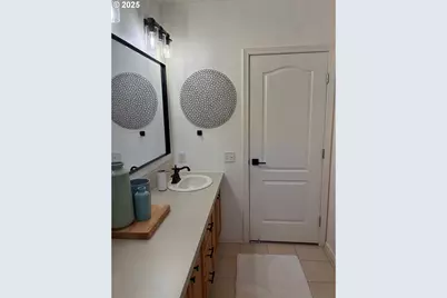 393 Knoll Terrace Dr, Canyonville, OR 97417 - Photo 20