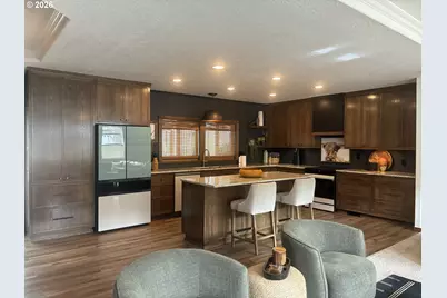 393 Knoll Terrace Dr, Canyonville, OR 97417 - Photo 8