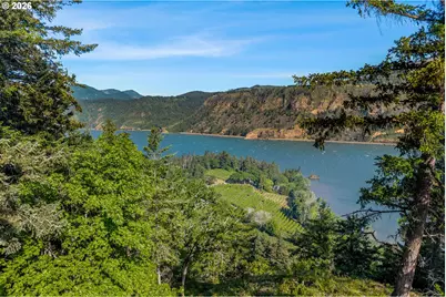 476 Country Club Rd, Hood River, OR 97031 - Photo 1