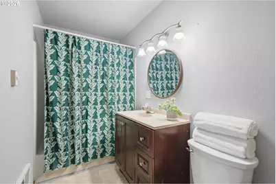 1902 6th St, Tillamook, OR 97141 - Photo 24