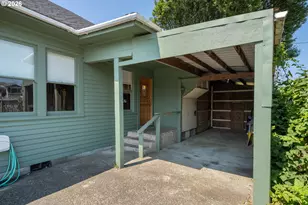 1902 6th St, Tillamook, OR 97141 - Photo 40