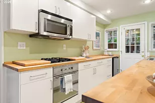 105 NE 66th Ave, Portland, OR 97213 - Photo 18