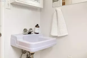 105 NE 66th Ave, Portland, OR 97213 - Photo 30