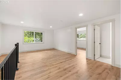 18655 SE Yamhill Cir, Portland, OR 97233 - Photo 18