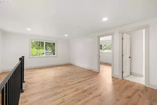 18655 SE Yamhill Cir, Portland, OR 97233 - Photo 18