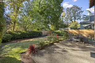 8414 SW Langtree St, Portland, OR 97224 - Photo 16