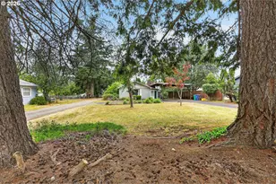 16701 SE Stephens St, Portland, OR 97233 - Photo 2