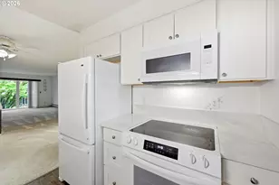 1550 SE Lava Dr, Milwaukie, OR 97222 - Photo 14