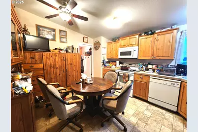 845 W Arch St, Union, OR 97883 - Photo 6