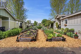 1343 NE Sunrise Ln, Hillsboro, OR 97124 - Photo 34