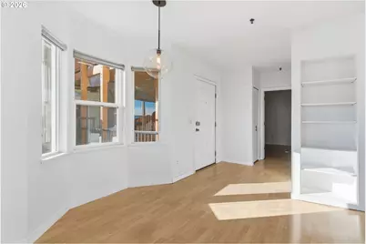 325 NW Uptown Ter #1A, Portland, OR 97210 - Photo 16