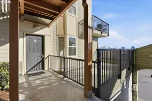 325 NW Uptown Terrace, Portland, OR 97210 - Photo 2