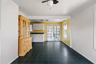 335 Kourt Dr, Eugene, OR 97404 - Photo 12