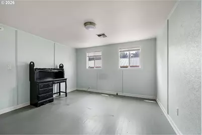 335 Kourt Dr, Eugene, OR 97404 - Photo 20