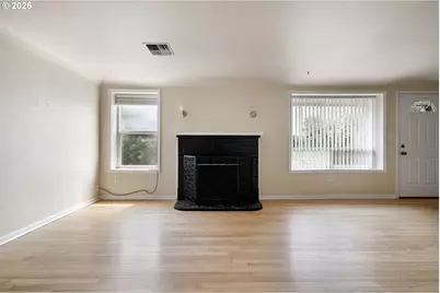 335 Kourt Dr, Eugene, OR 97404 - Photo 6