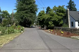 1690 16th St, West Linn, OR 97068 - Photo 20