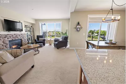 1000 N Holladay Dr #309, Seaside, OR 97138 - Photo 4