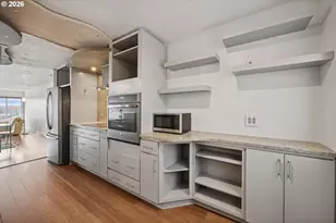 7545 N Edgewater Ave, Portland, OR 97203 - Photo 16