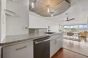 7545 N Edgewater Ave, Portland, OR 97203 - Photo 14