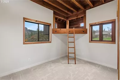 37308 Highway 58, Pleasant Hill, OR 97455 - Photo 24