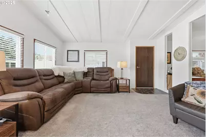 2376 Kingfisher Ln, Kelso, WA 98626 - Photo 6