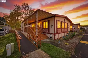 2376 Kingfisher Ln, Kelso, WA 98626 - Photo 2