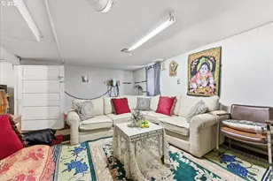 215 NE Going St, Portland, OR 97211 - Photo 30