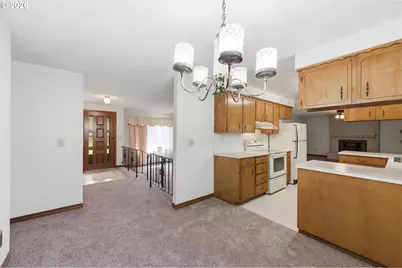 837 SW River Dr, Dallas, OR 97338 - Photo 10