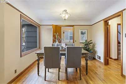 7126 N Ivanhoe St, Portland, OR 97203 - Photo 8