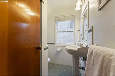 7126 N Ivanhoe St, Portland, OR 97203 - Photo 26