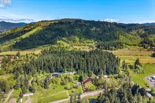 586 NW Loop Rd, White Salmon, WA 98672 - Photo 48