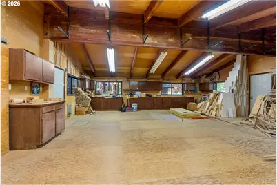 586 NW Loop Rd, White Salmon, WA 98672 - Photo 36